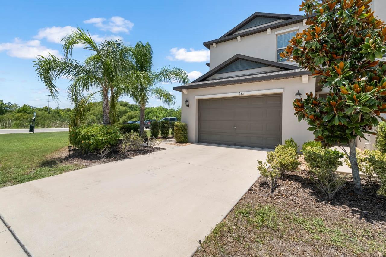 635 Royal Empress Dr