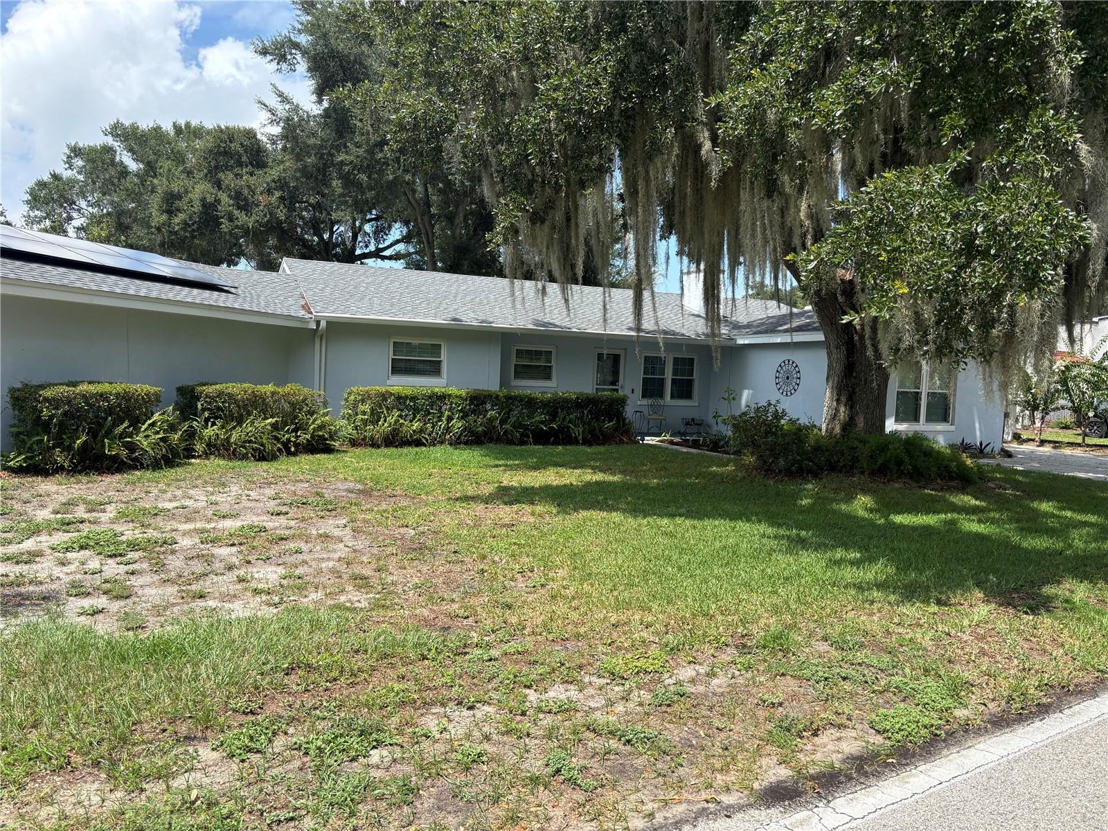 1901 N Lake Eloise Dr