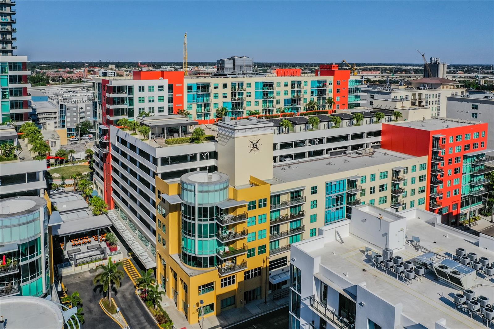 1120 E Kennedy Blvd #612 photo 1