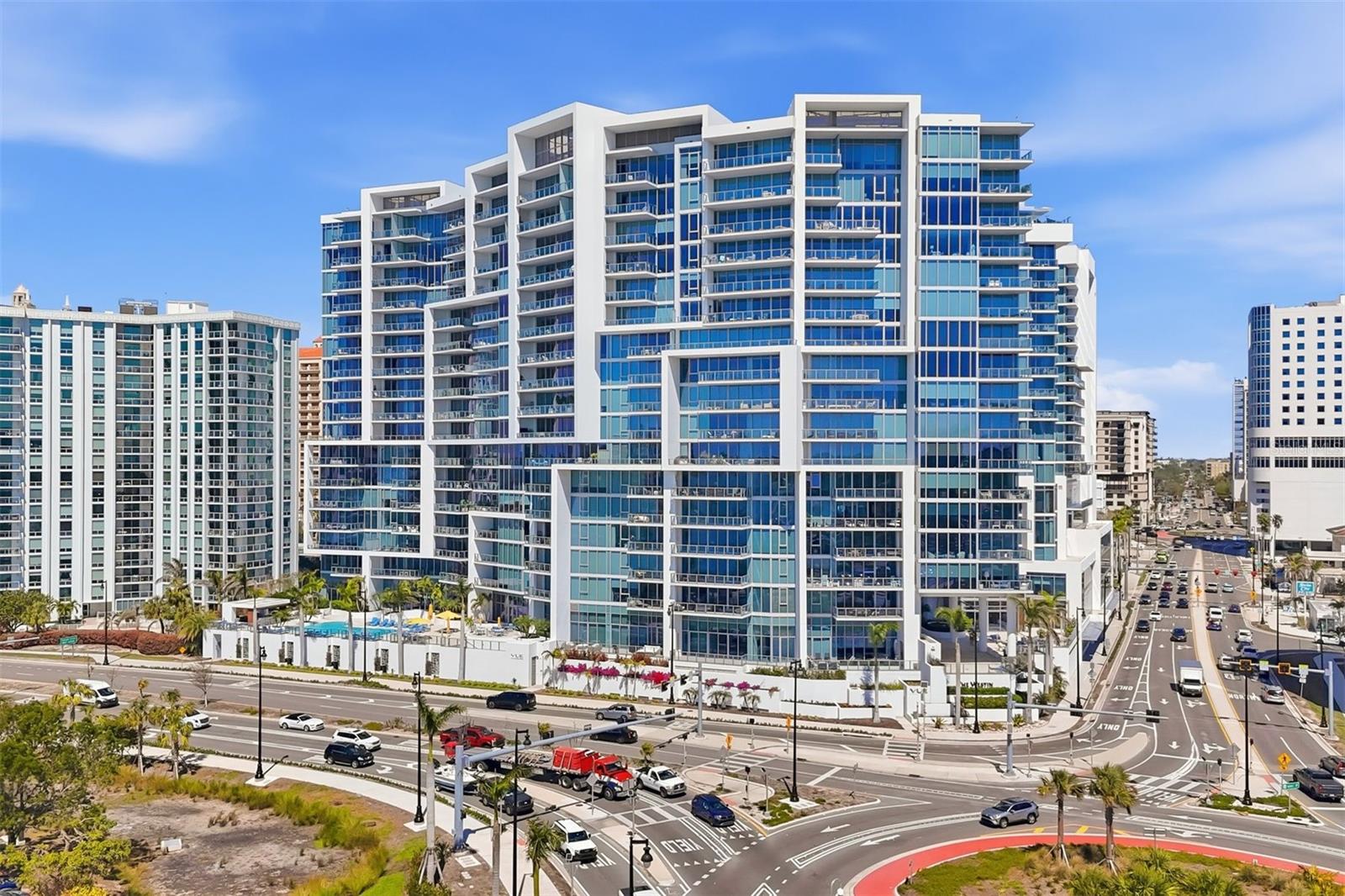 1155 N Gulfstream Ave #807