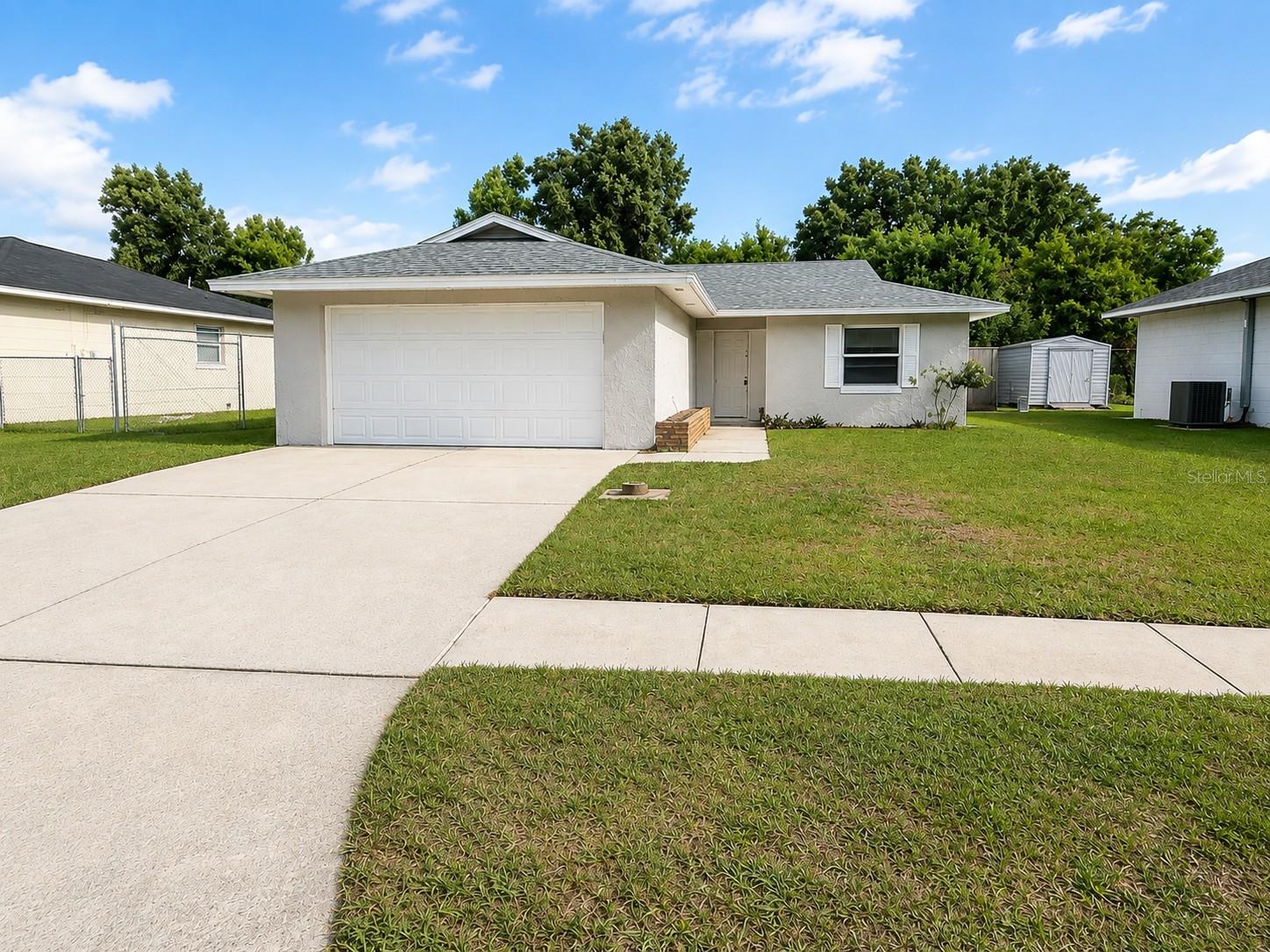 7313 Thomas Jefferson Cir E photo 1
