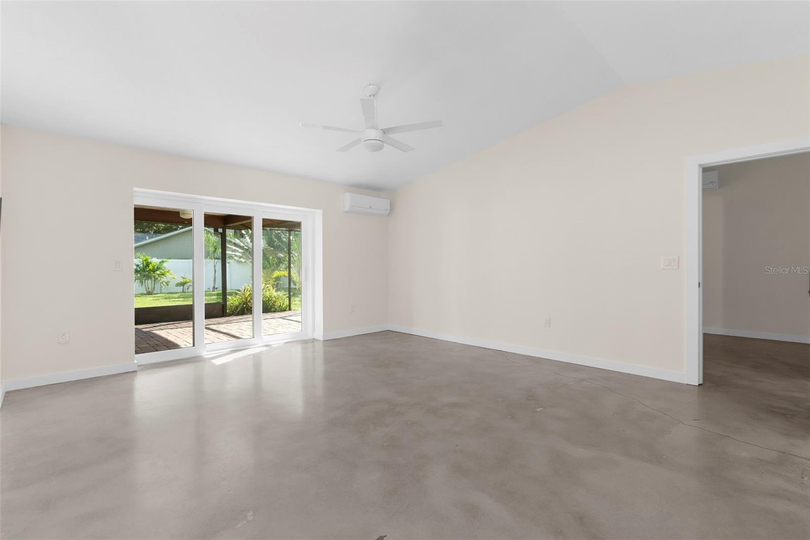 4250 Marlowe Dr