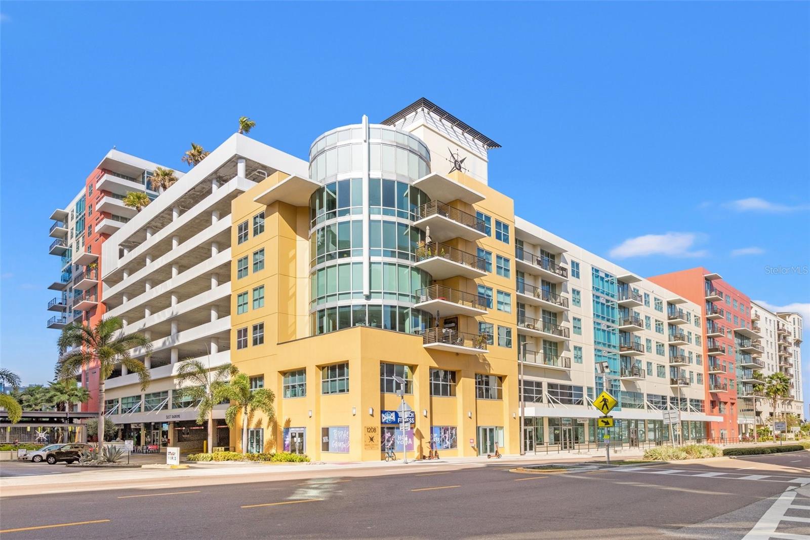 1208 E Kennedy Blvd #1121