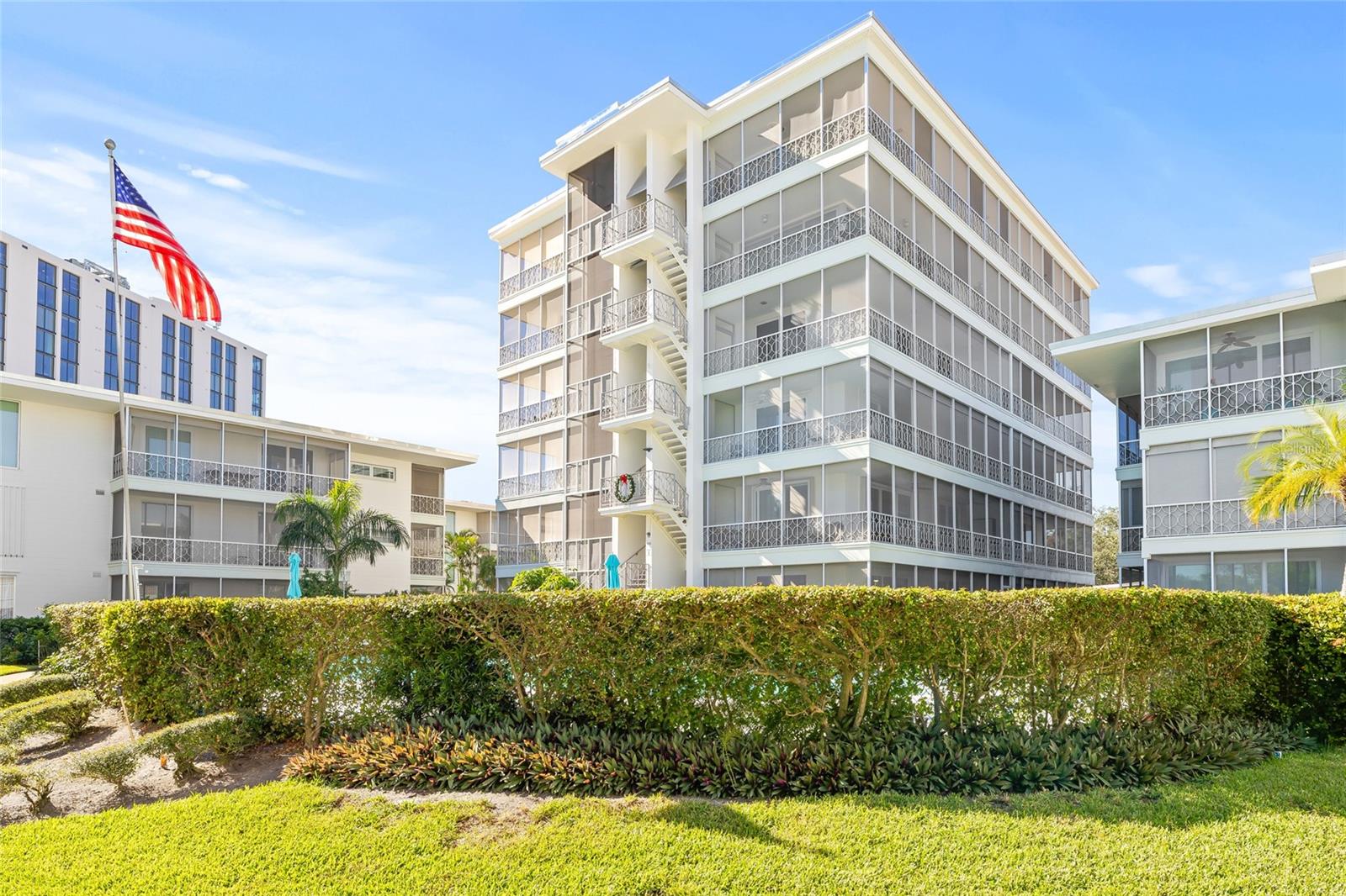 1012 N Shore Dr NE #14