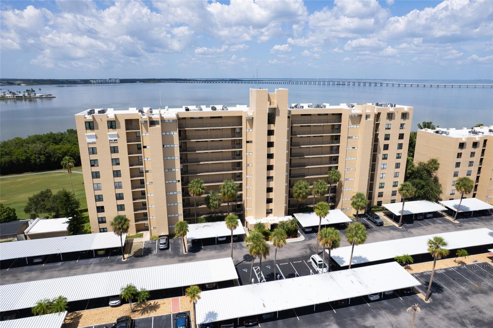 2618 Cove Cay Dr #702