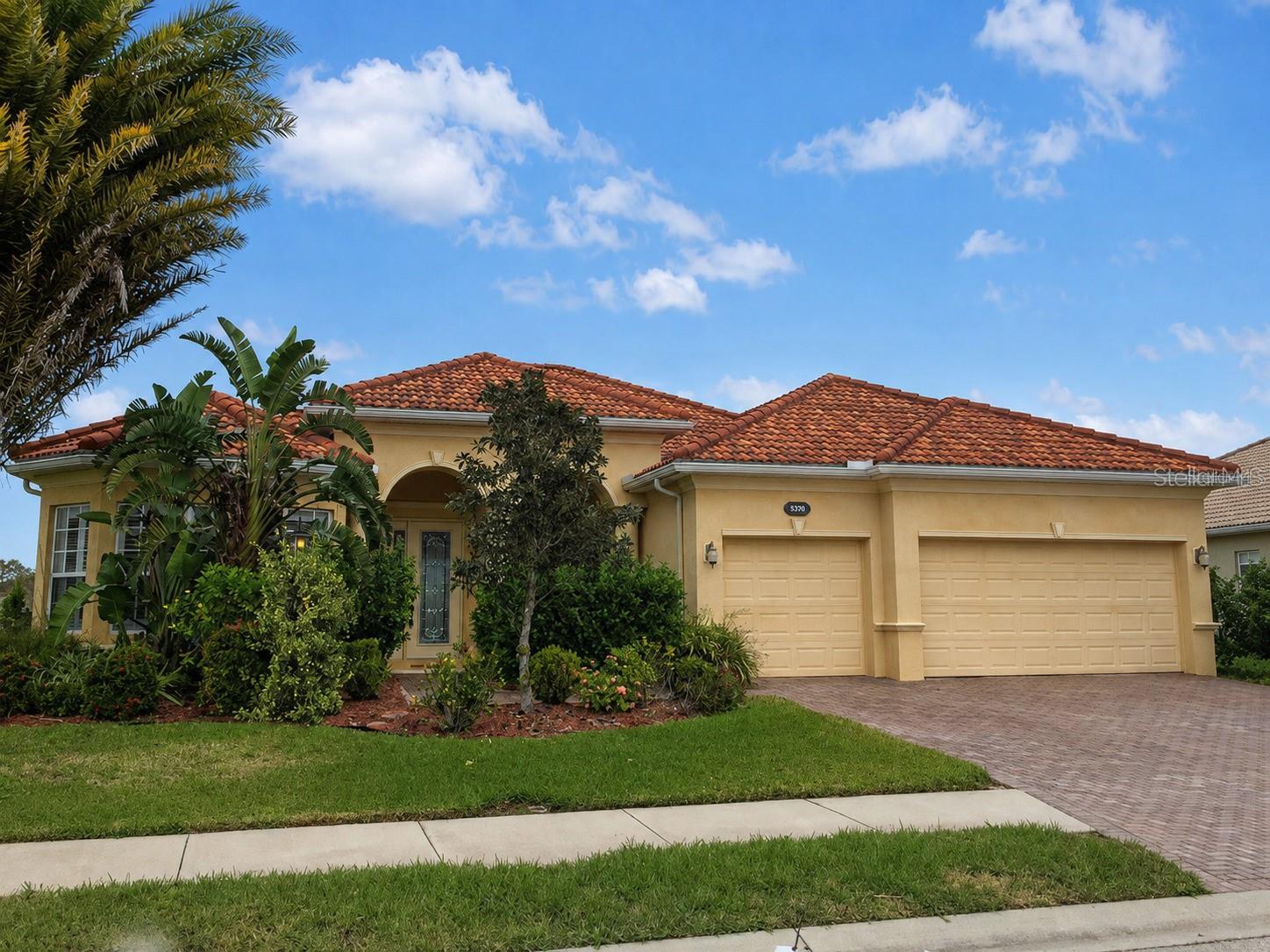 5570 Rock Dove Dr photo 1
