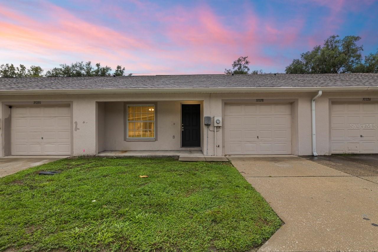 37228 Grassy Hill Ln photo 1