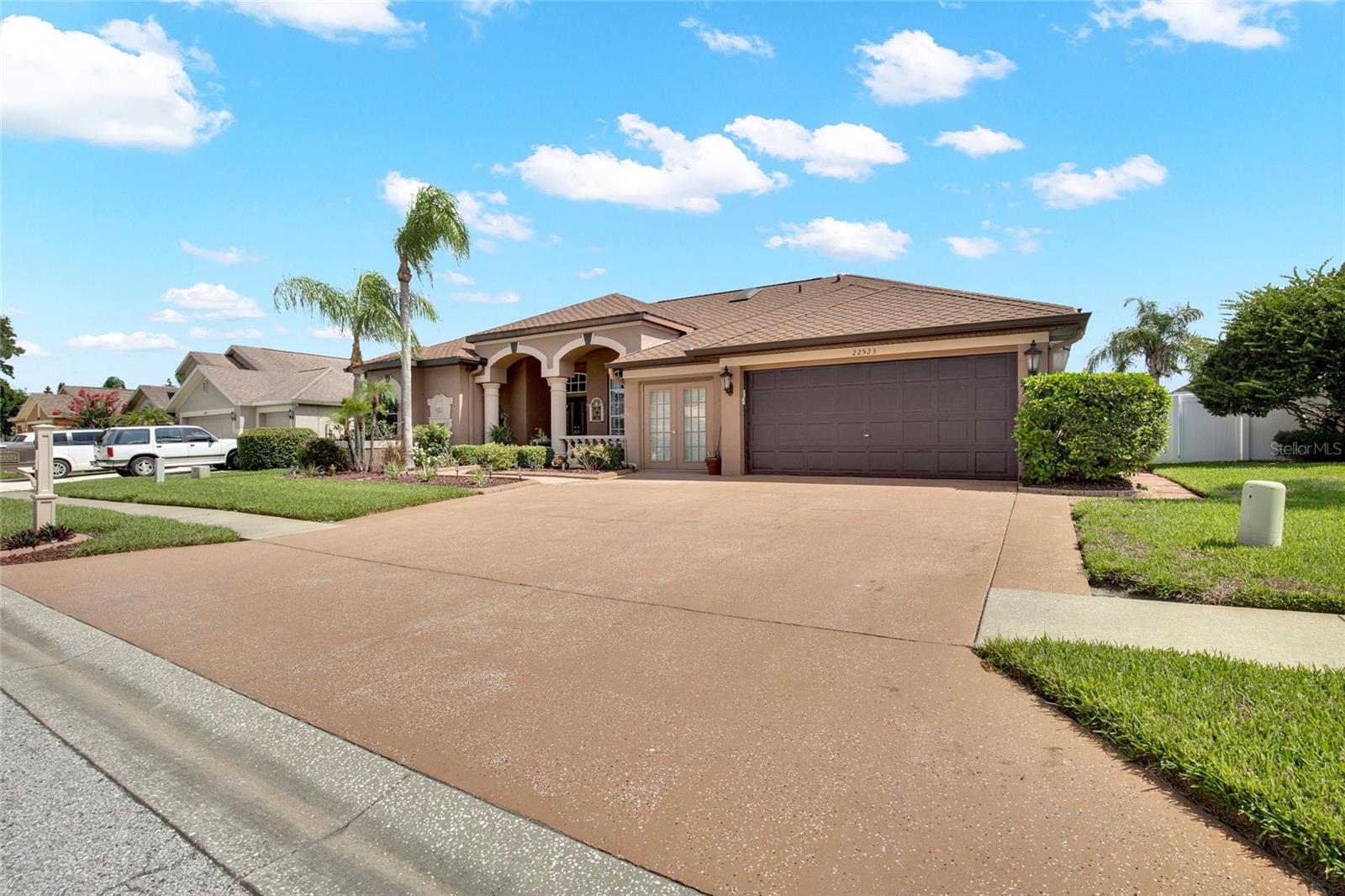 22523 Willow Lakes Dr