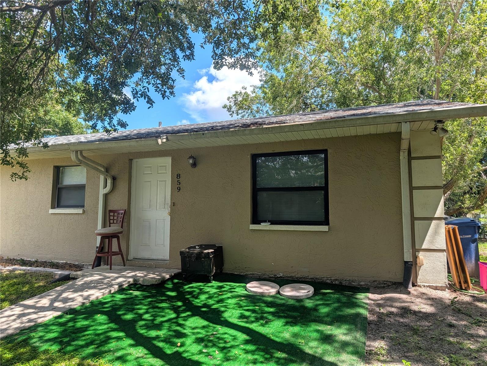 859 Ponder Ave photo 1