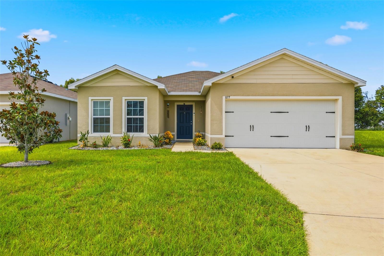 877 Eagle Rock Ter