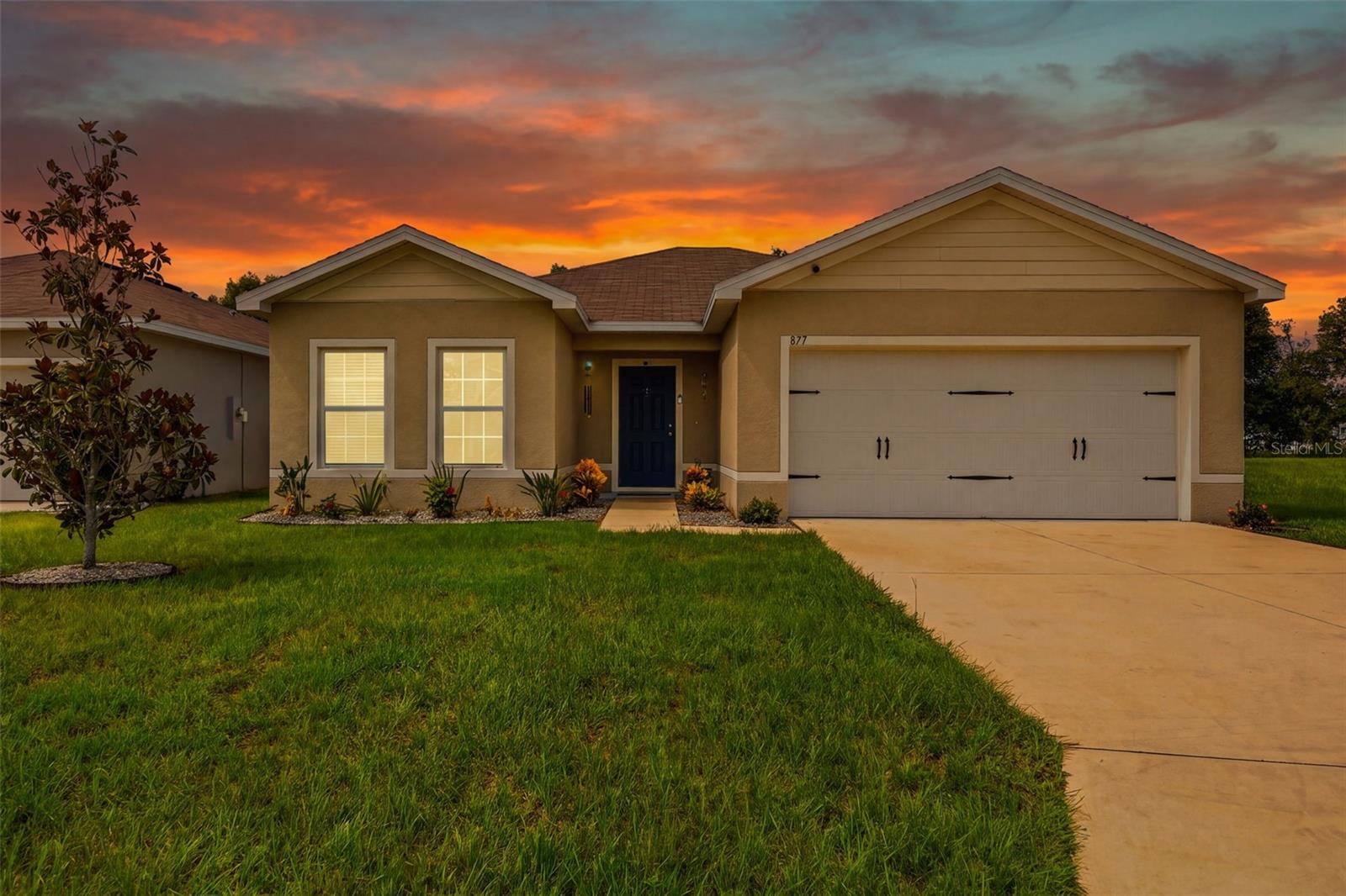 877 Eagle Rock Ter