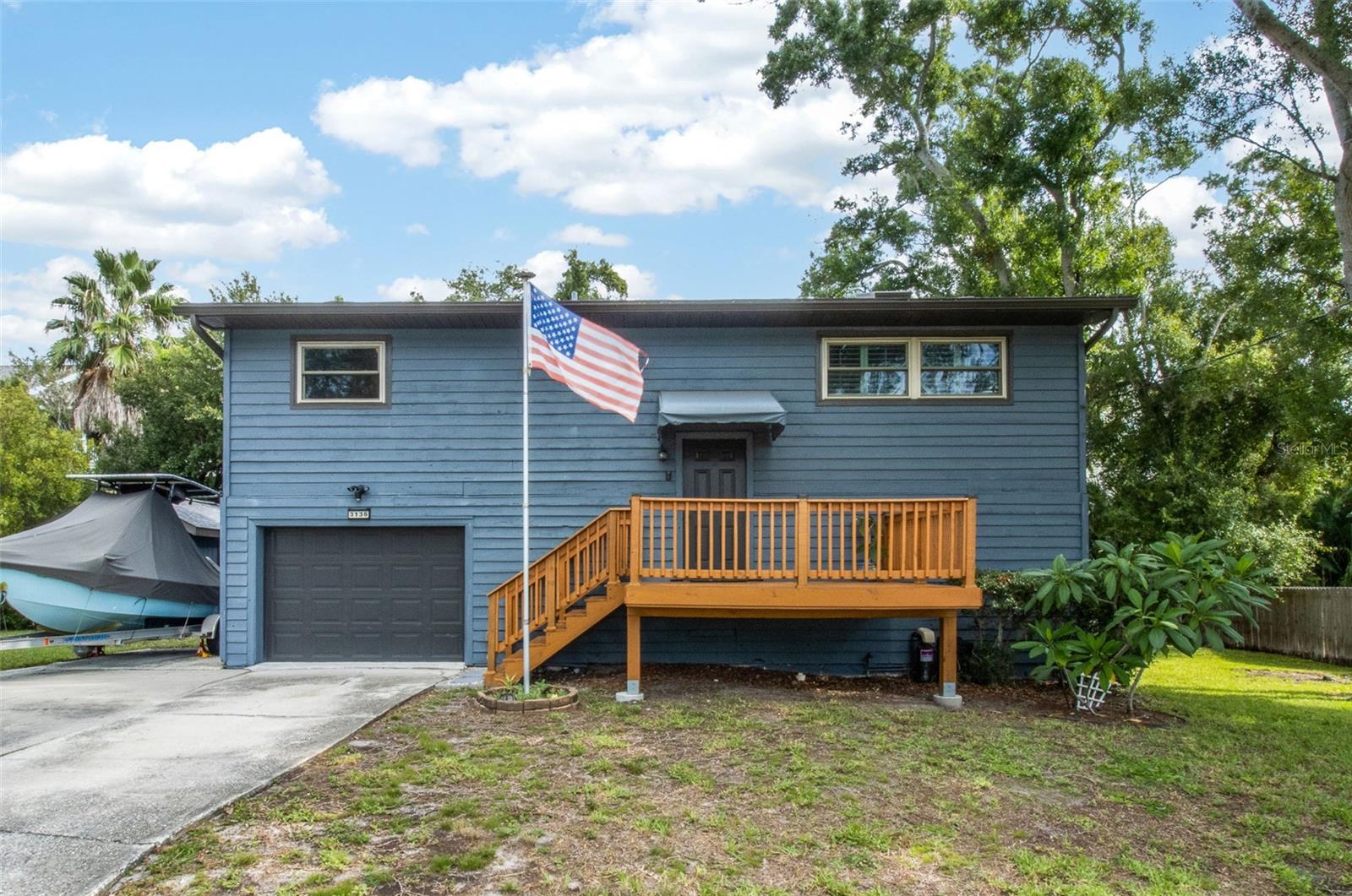 3136 Johns Pkwy photo 1