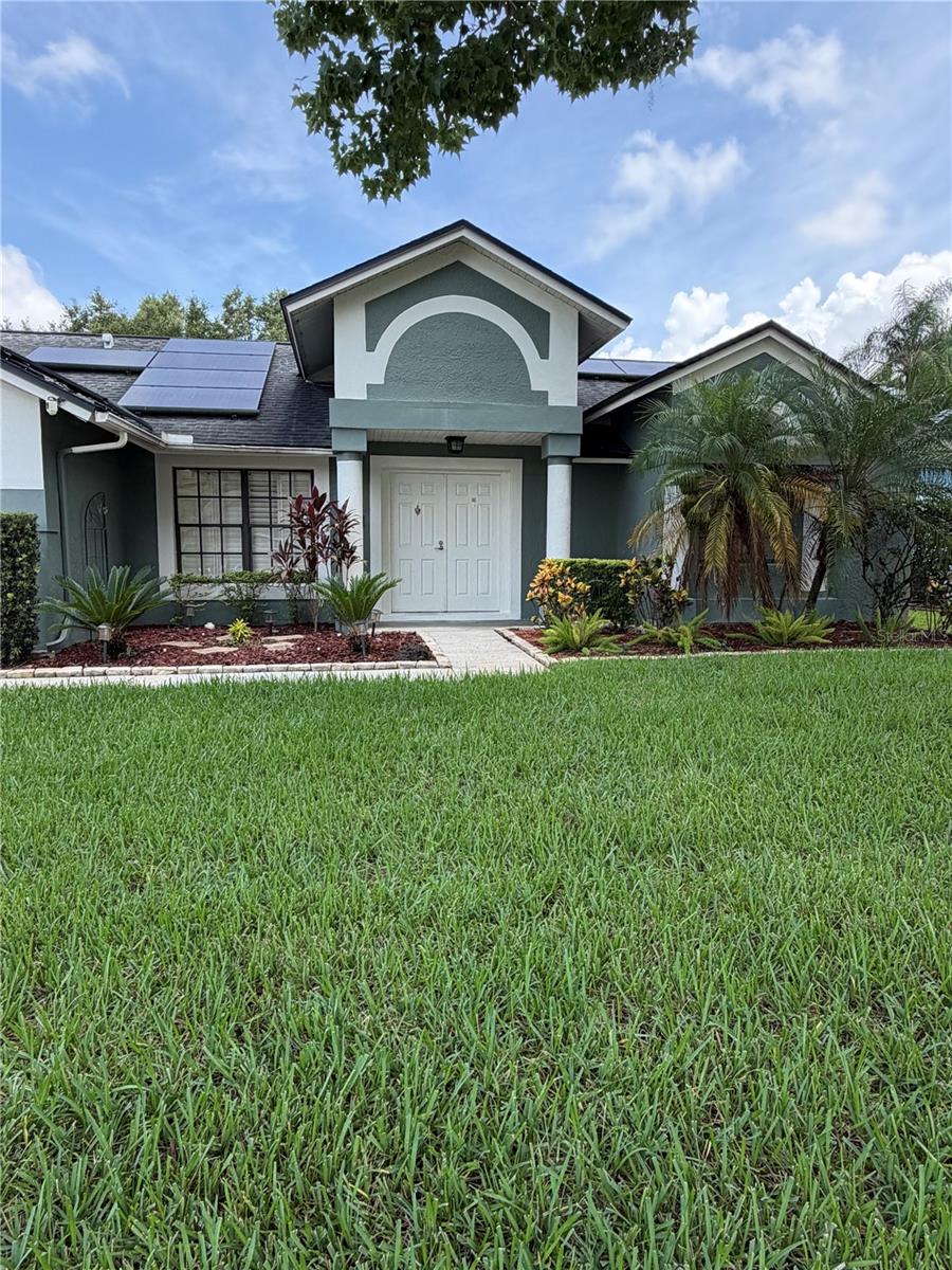 3221 Oakwood Pl photo 1