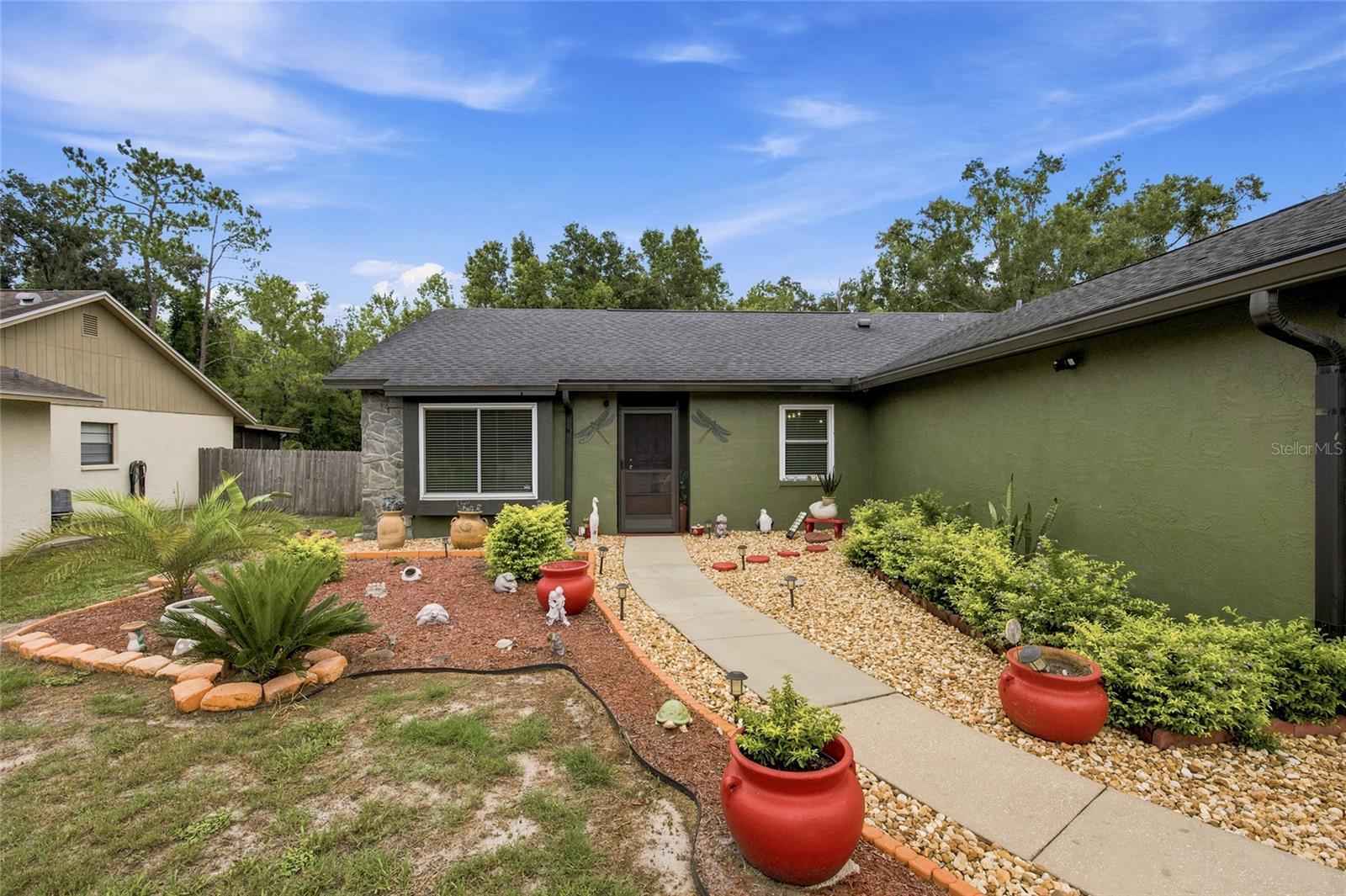 5016 Swallow Dr