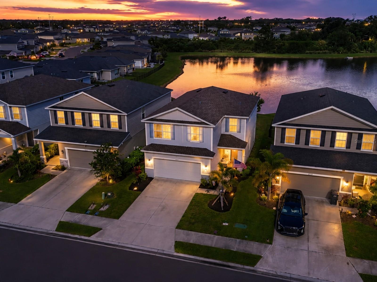 8715 Sunshower Pl