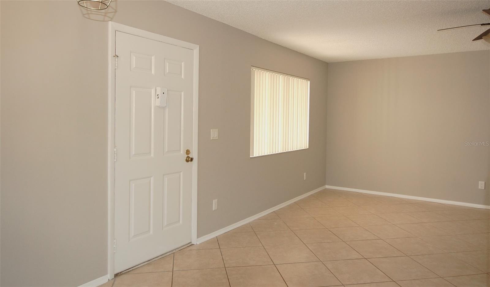 3300 Fox Chase Cir N #216