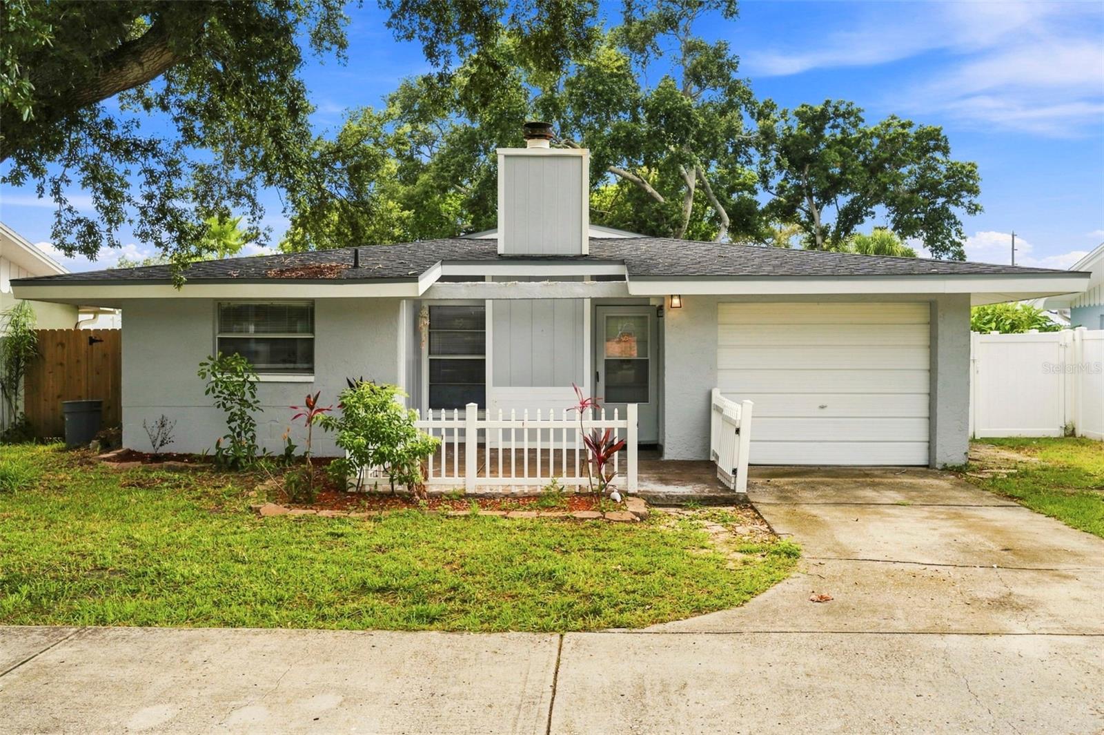 1680 Pinehurst Rd