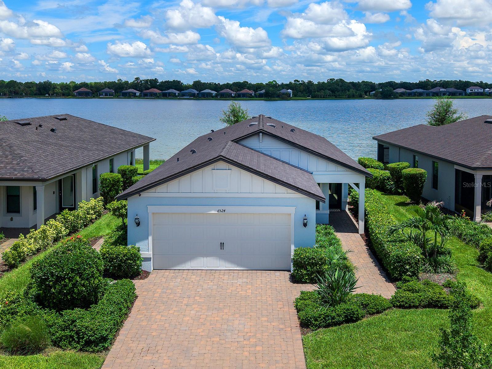 6524 Silverstar Dr photo 1