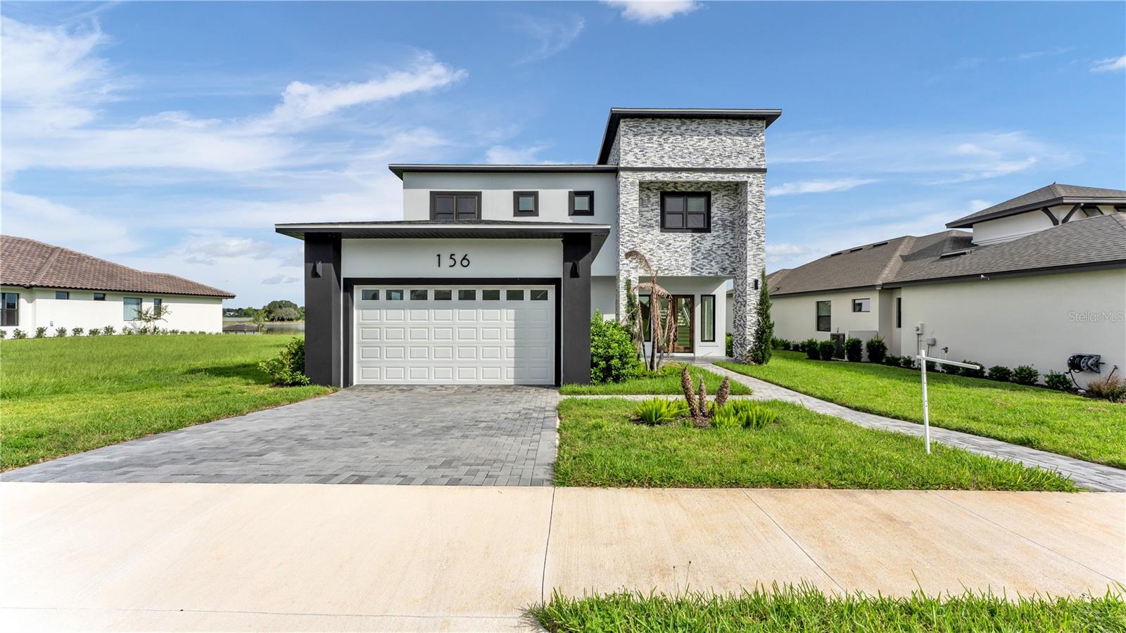 156 Caladium Ave photo 1