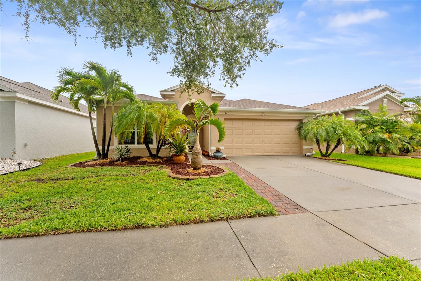 901 Parker Den Dr