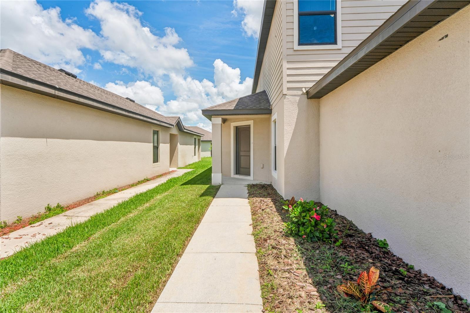 2427 Caspian Dr