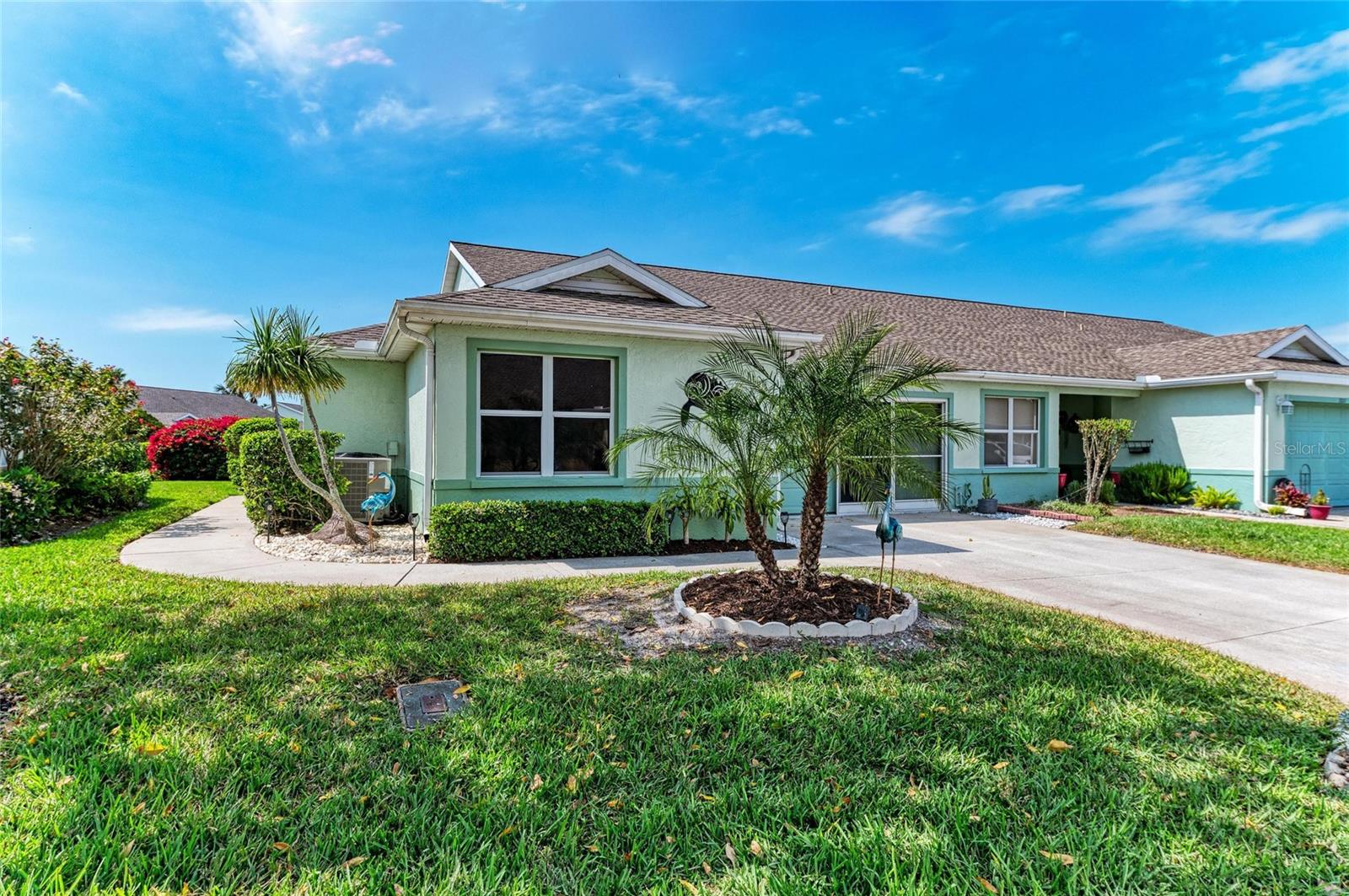 3009 Live Oak Ln photo 1