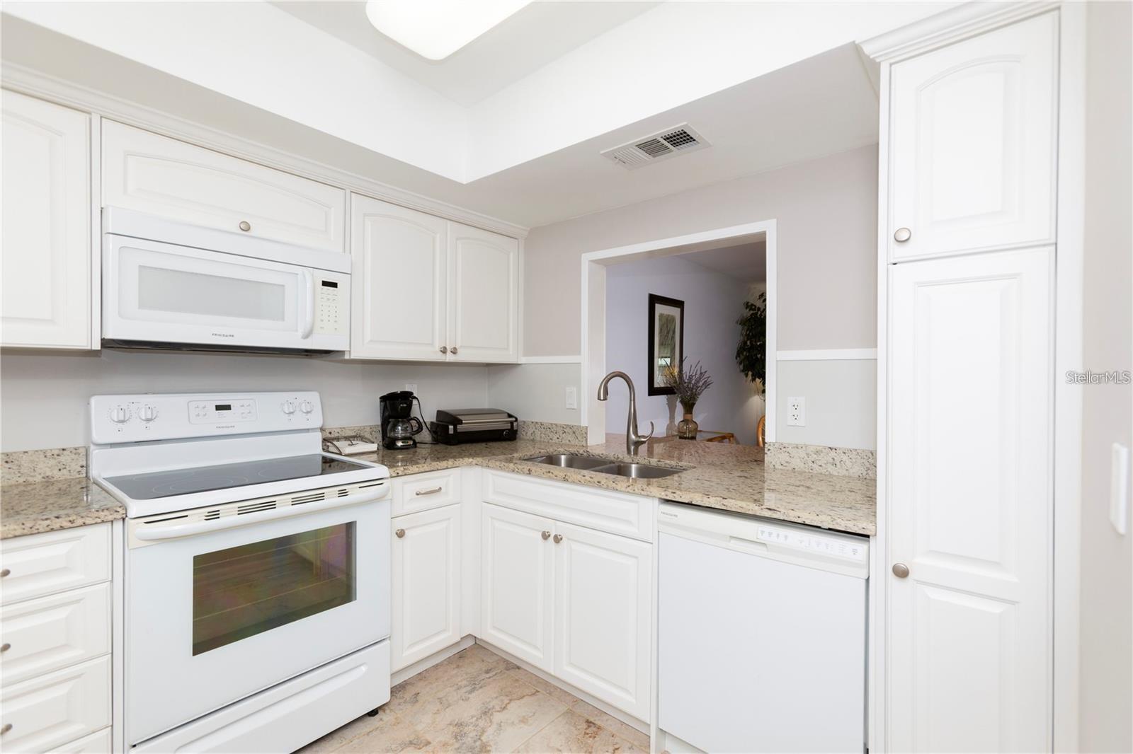 4632 Marine Pkwy #201
