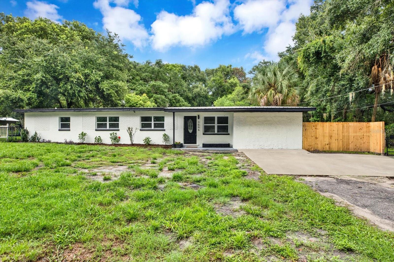 3606 Autumn Palm Dr photo 1