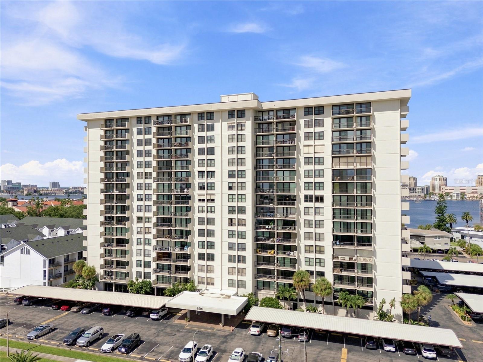 400 Island Way #411