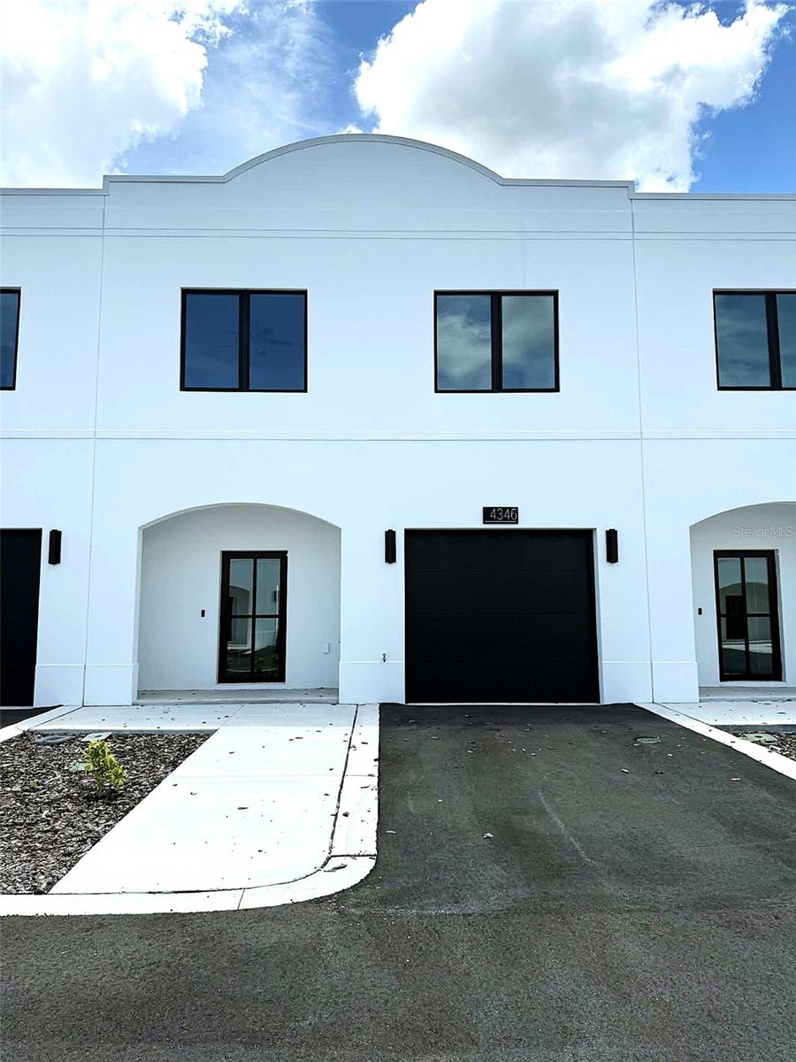 4346 Cambio Gardens CT