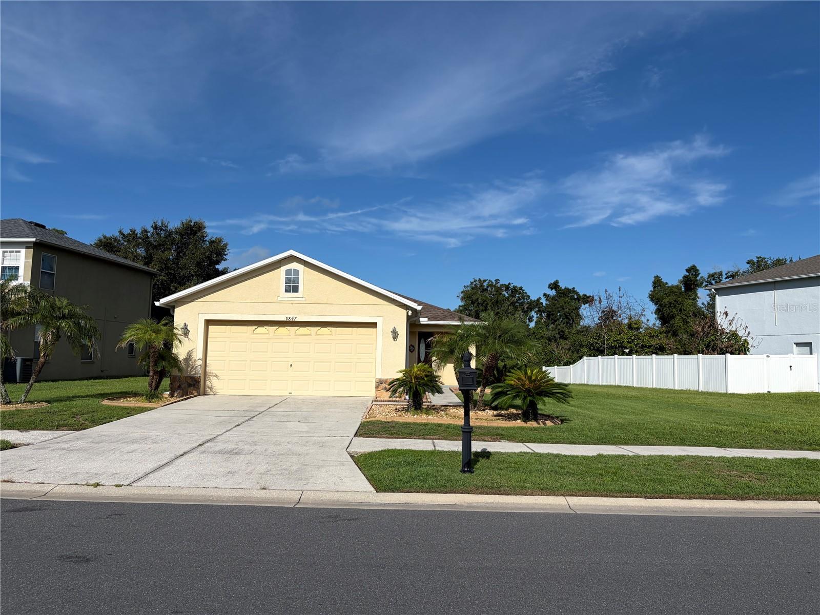 9847 Edmonton Dr