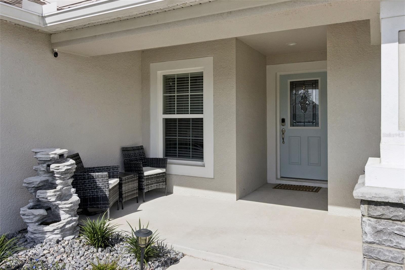925 Lochland Loop