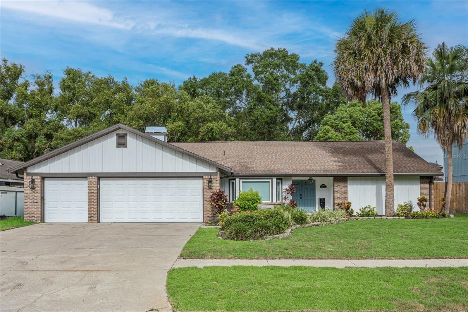 1046 Sylvia Ln