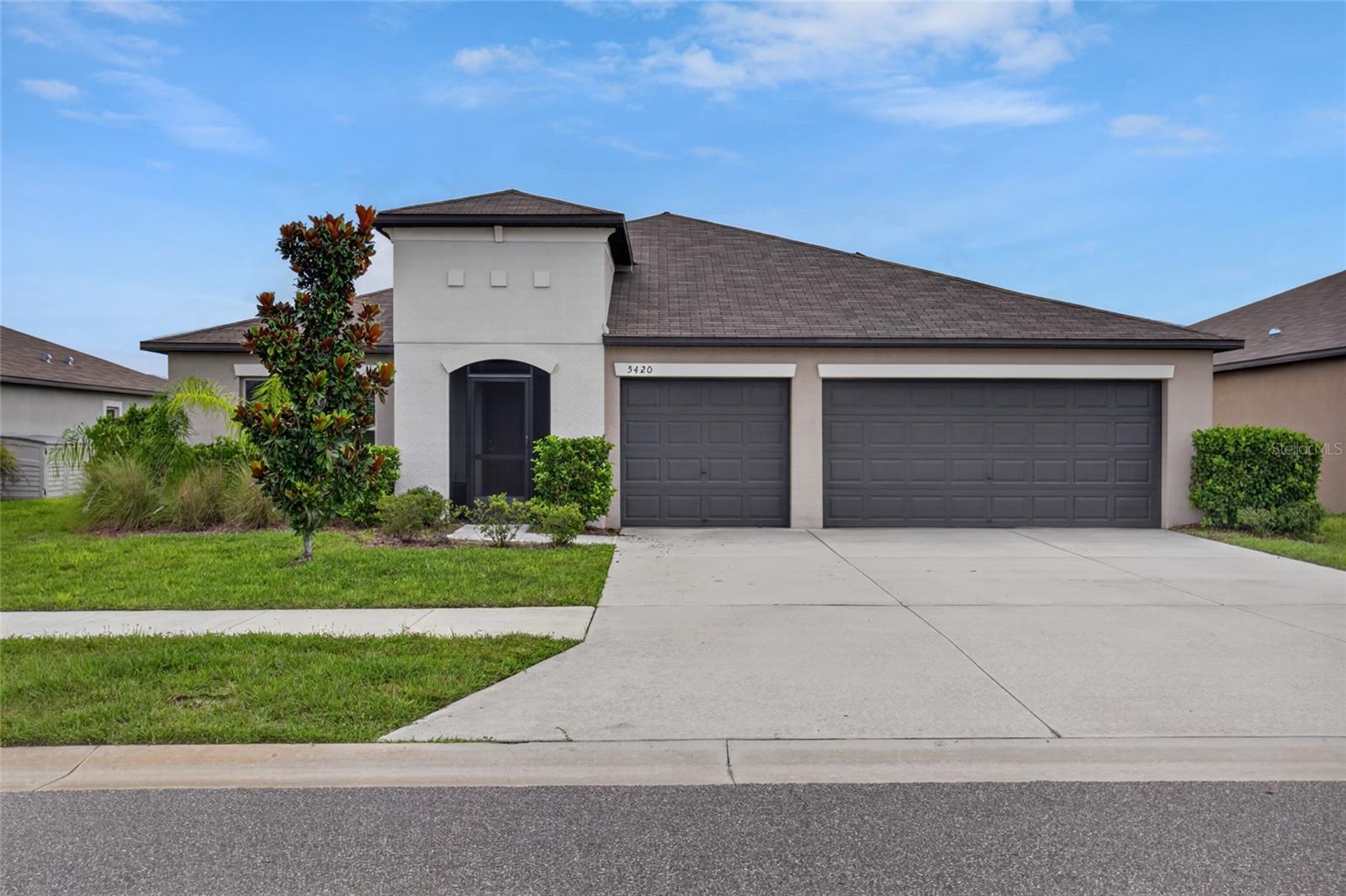 5420 Leslie Canyon Dr
