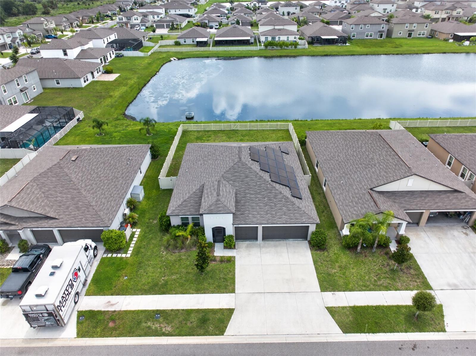 5420 Leslie Canyon Dr