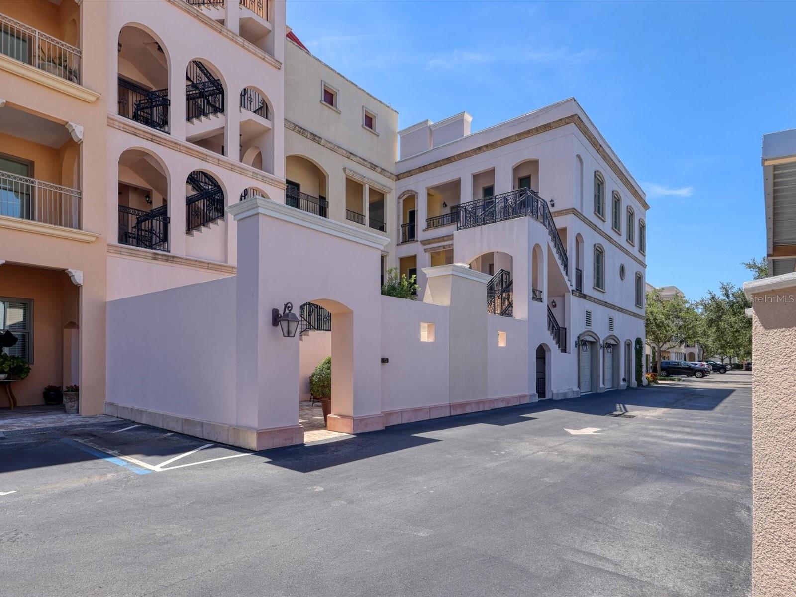 525 N Orange Ave #204 photo 1