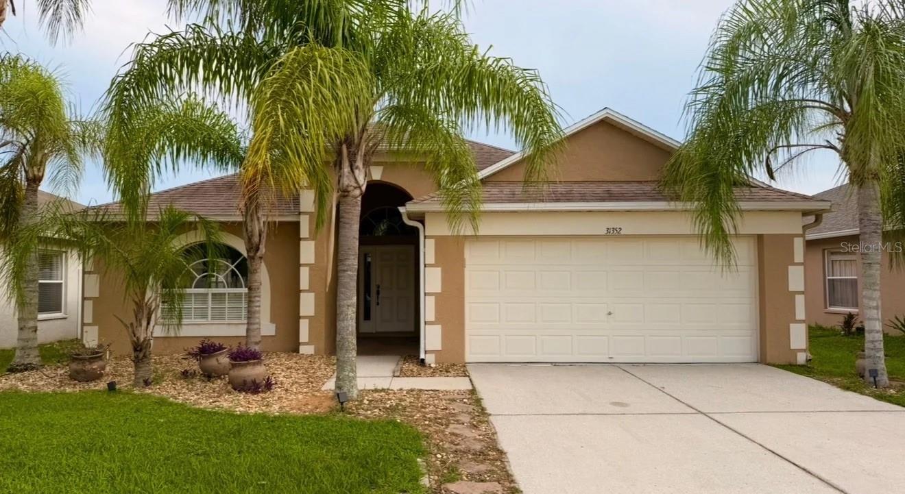 31352 Golden Gate Dr photo 1