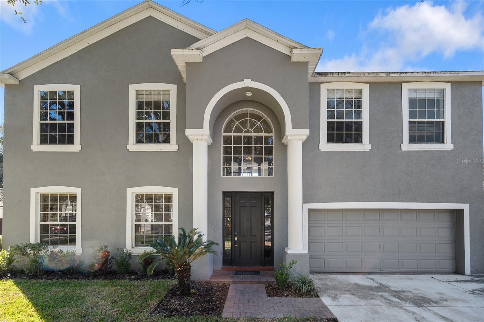 1542 McCrea Dr
