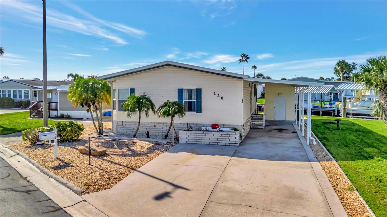138 S Saint Thomas Cir photo 1