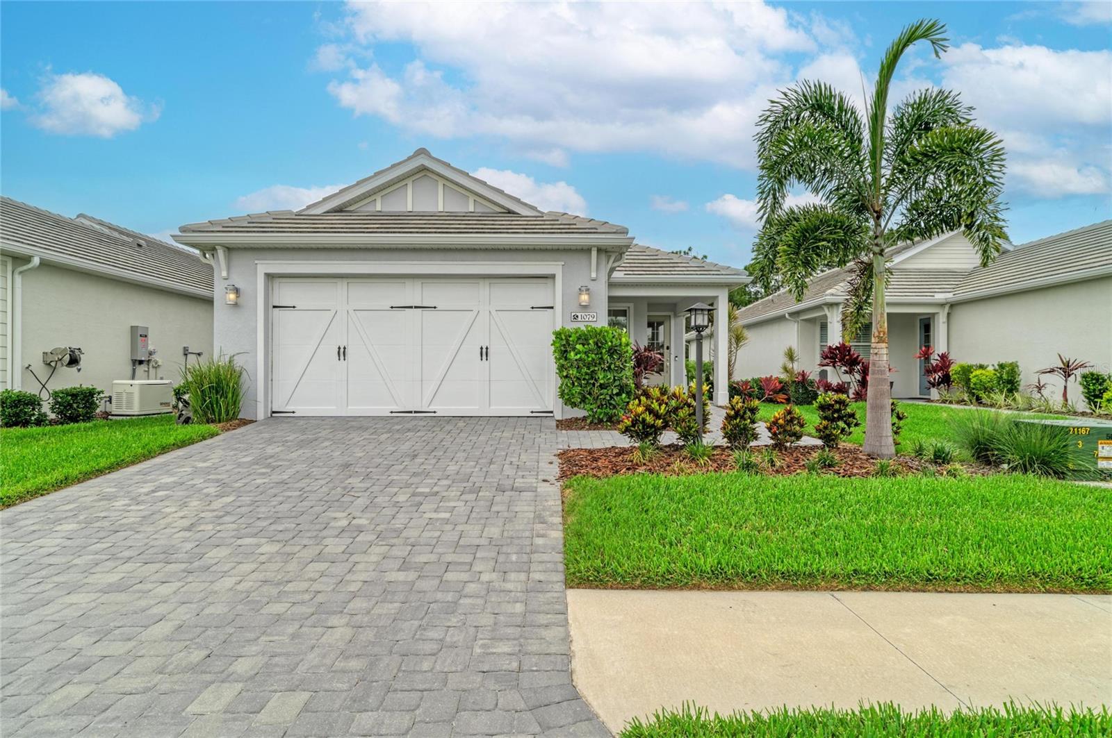 1079 Waterline CT photo 1