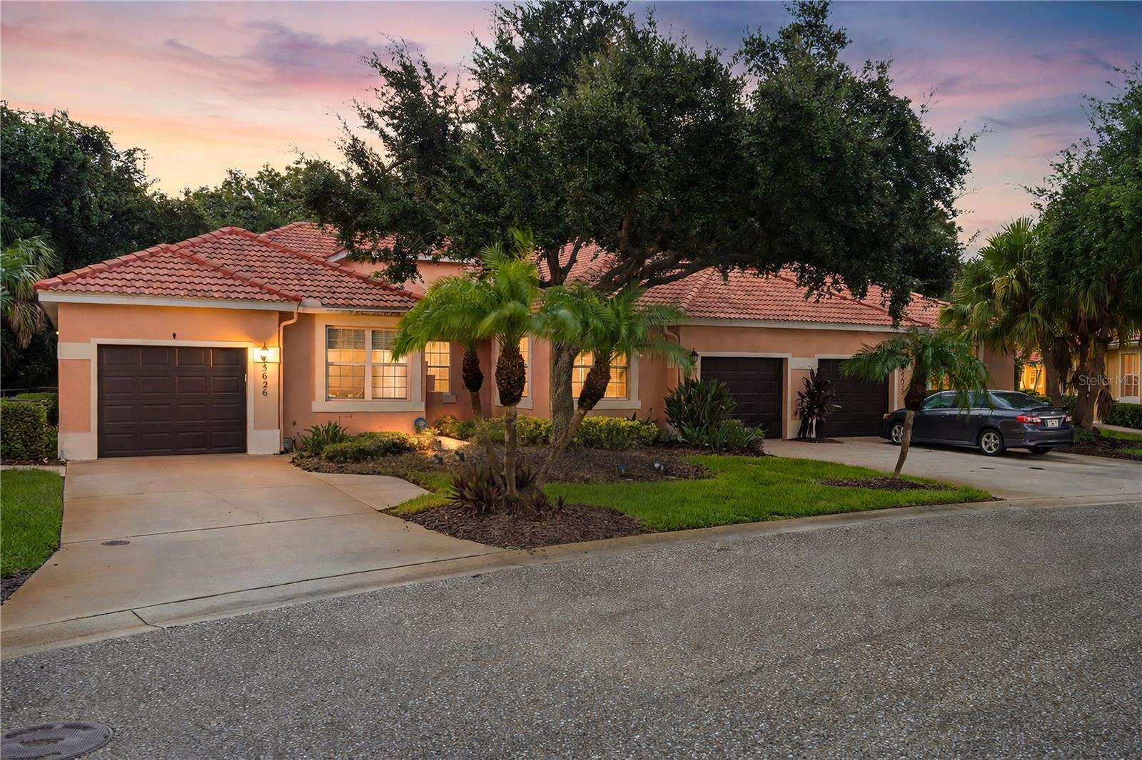 5626 Cortina Ln photo 1