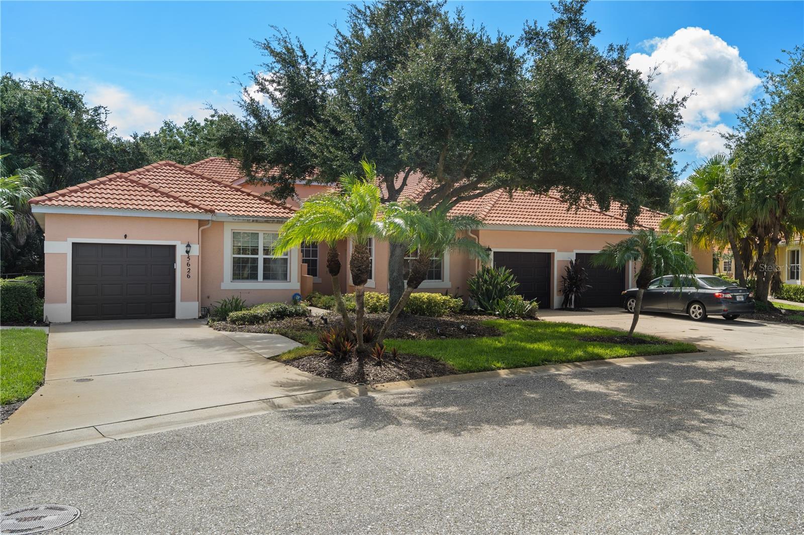 5626 Cortina Ln