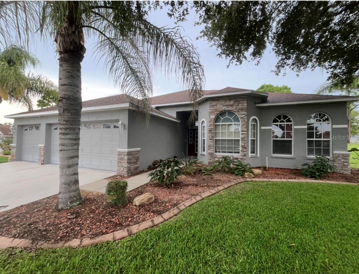 5517 Greystone Dr photo 1