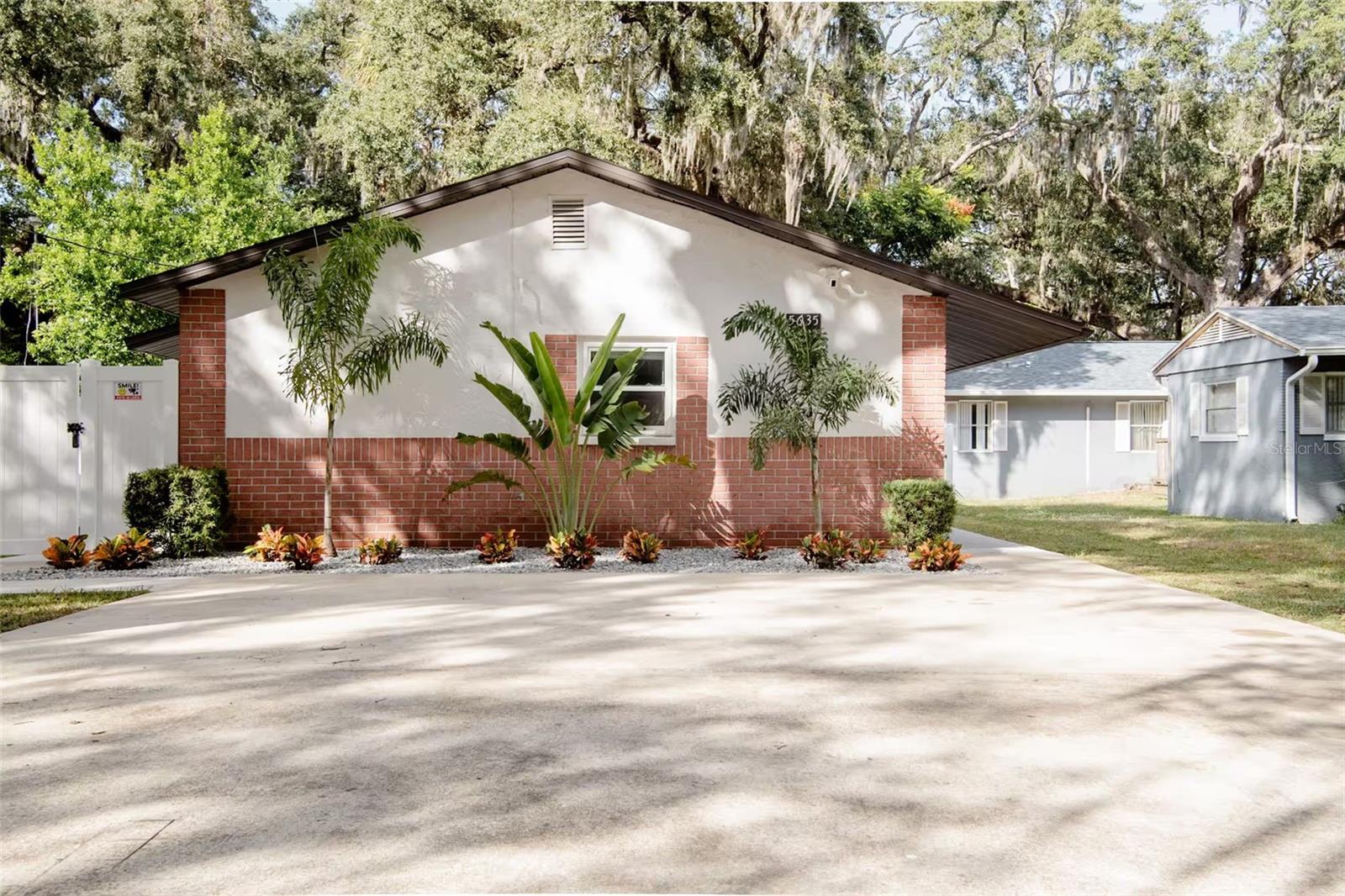 5635 Montana Ave photo 1