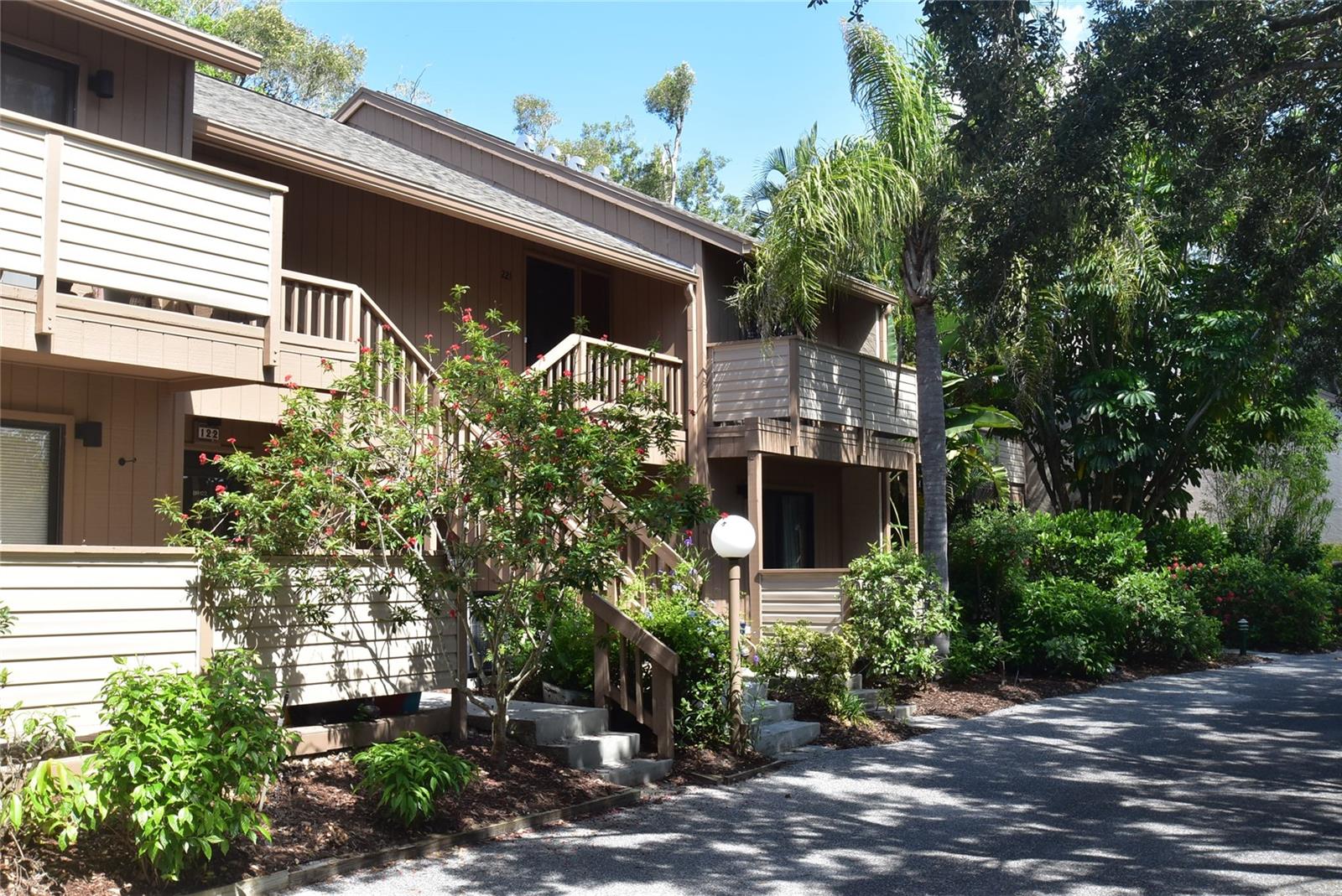 1687 Brookhouse Cir #BR221 photo 1