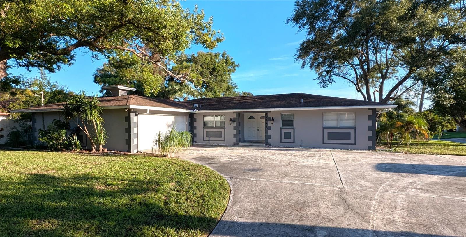 3273 Harbor Lake Dr photo 1