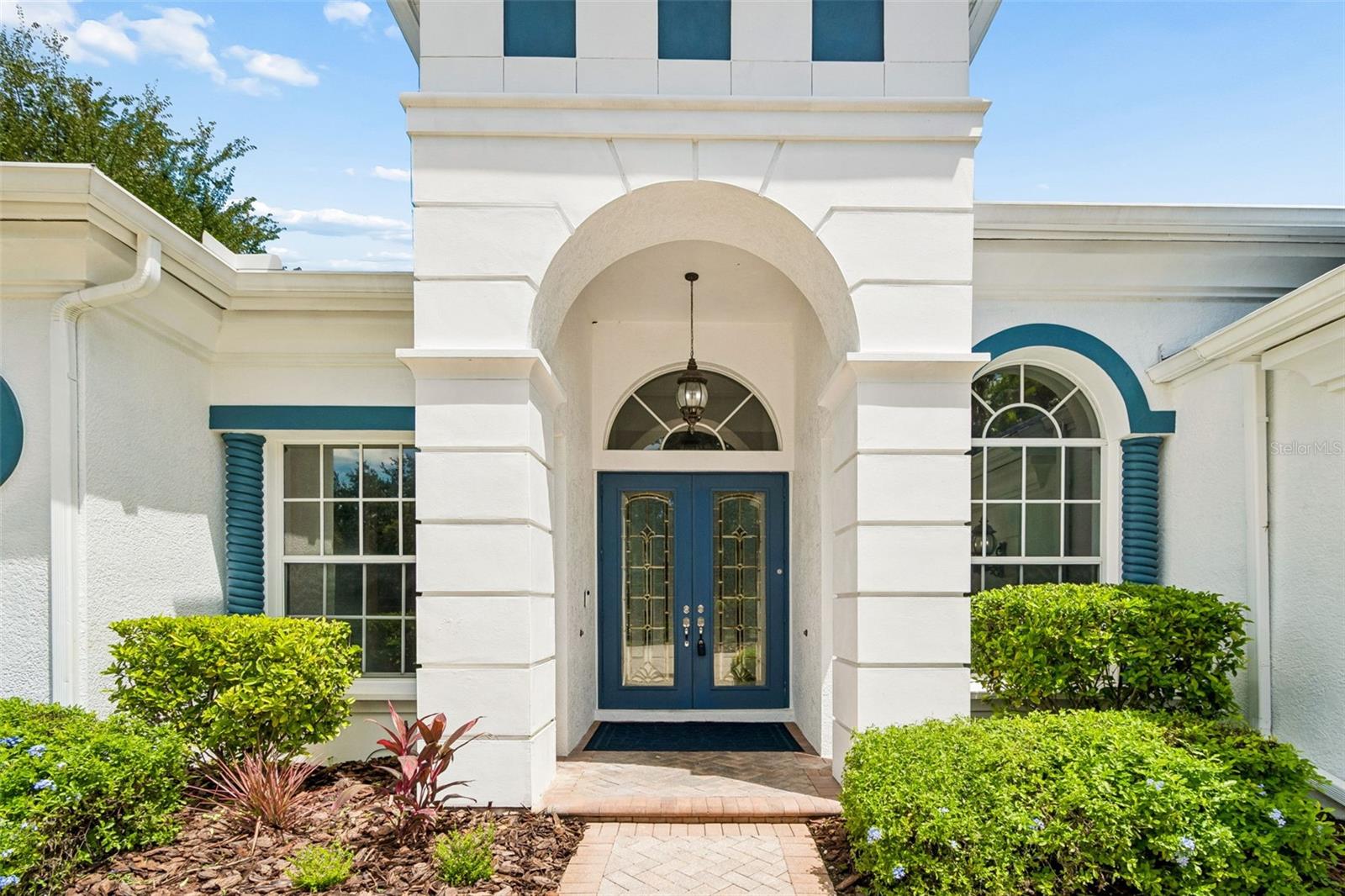 21105 Lake Vienna Dr
