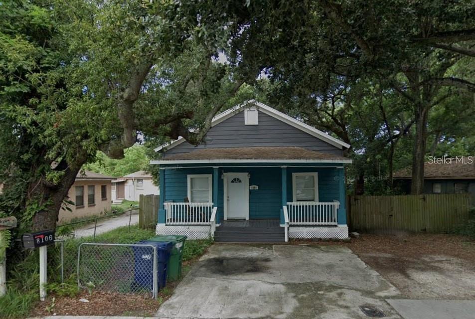 8106 N Brooks St photo 1
