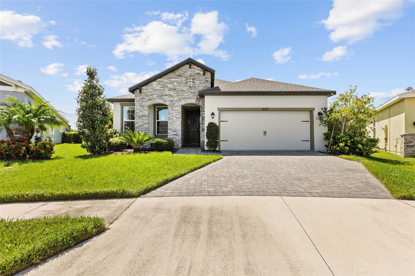 6211 Sea Air Dr photo 1