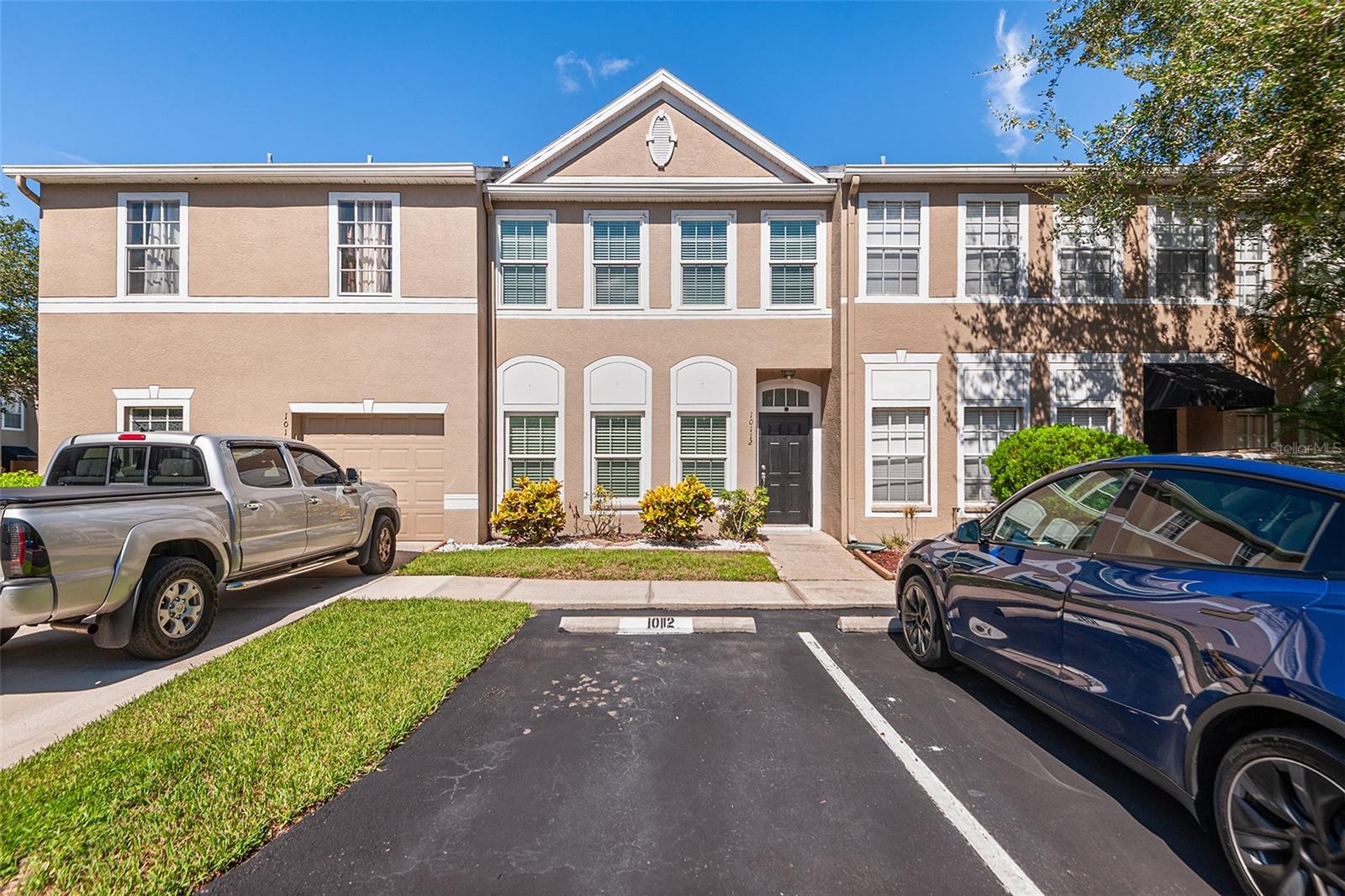 10112 Farmingdale Pl